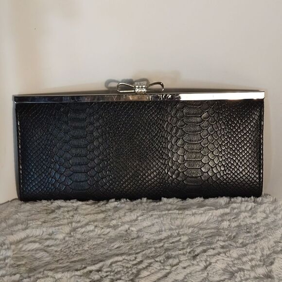 INC International Concept Croc Embossed Clutch Purse - Picture 4 of 7